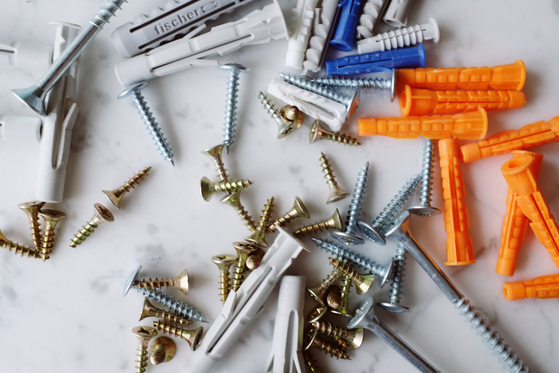 Only One True Dividend King: Why Lowe's Currently Outshines Home Depot