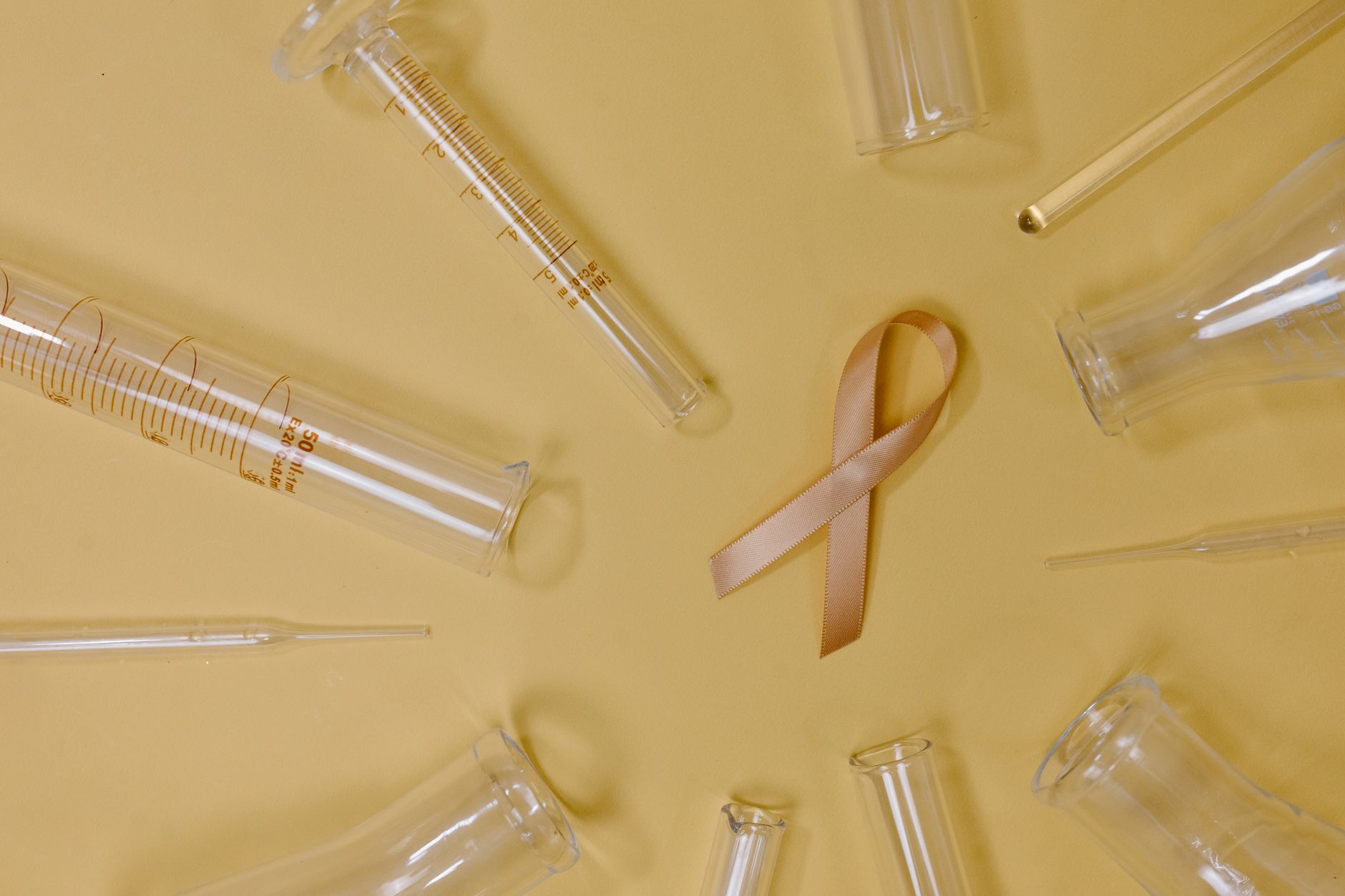 BNTX – The Vaccine Failed, the CEO Sold $14.6 Million, and the Lung-Cancer Drug Nearly Doubled Survival